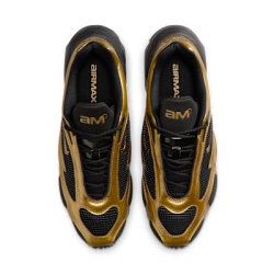 Nike Air Max Muse - Modèle féminin avec unité Air visible pour un style décontracté